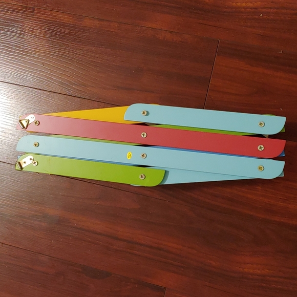 Coat or bag hanger for kids - Picture 3 of 6